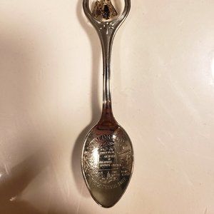 COLLECTIBLE SOUVENIR SPOON with EAGLE DANGLING CHARM - DENVER COLORADO - 4.5"